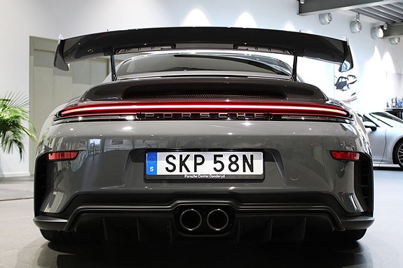 Porsche 911 GT3 6 of 20
