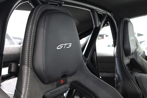 Porsche 911 GT3 19 of 20