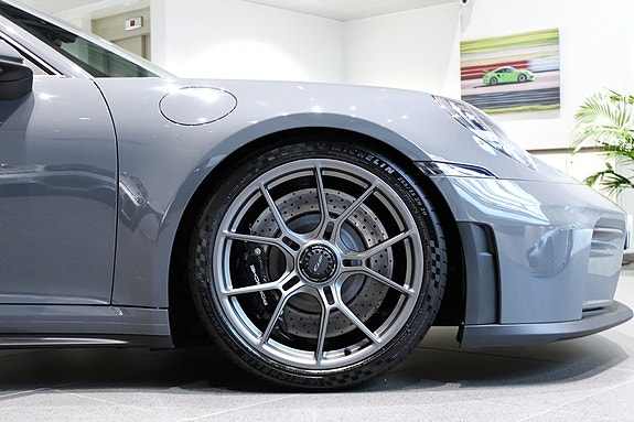 Porsche 911 GT3 10 of 20
