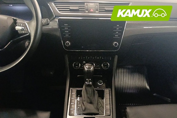Skoda Superb 11 of 22