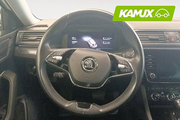 Skoda Superb 13 of 22