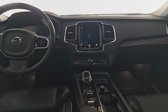 Volvo XC90 6 of 22