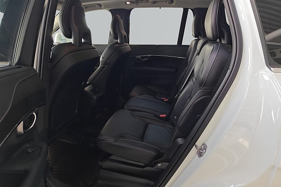 Volvo XC90 8 of 22