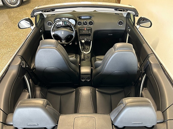 Peugeot 308 10 of 12
