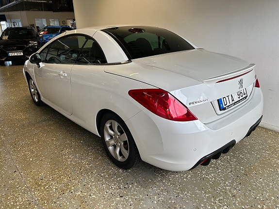 Peugeot 308 4 of 12