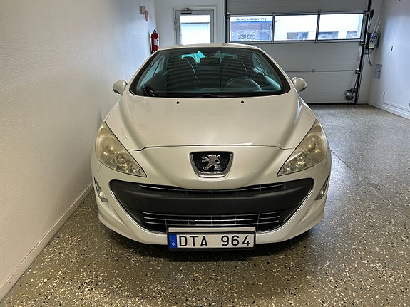 Peugeot 308 7 of 12