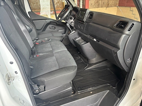 Renault Master 9 of 15