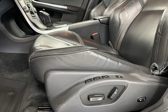 Volvo XC60 9 of 16