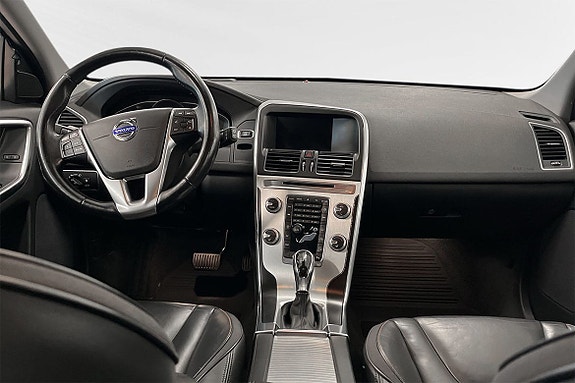 Volvo XC60 5 of 16