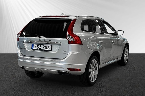 Volvo XC60 3 of 16