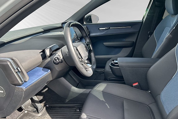 Volvo EX30 8 of 13
