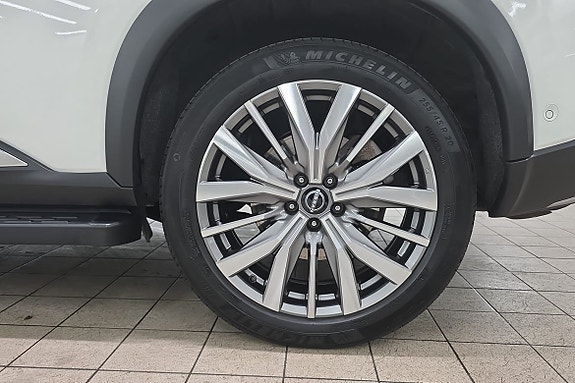 Nissan X-Trail 17 of 22