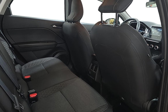 Renault Captur 9 of 21