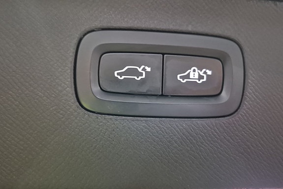 Volvo XC90 22 of 23