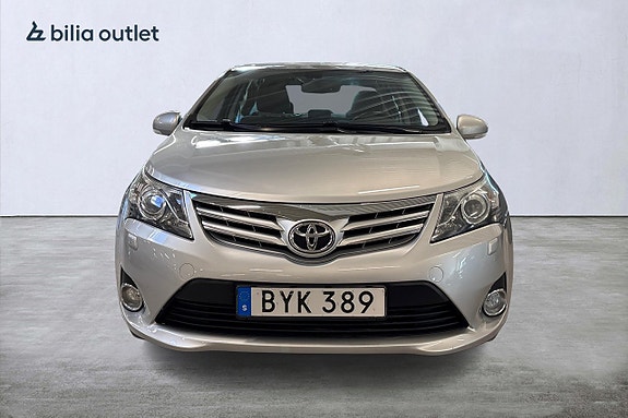 Toyota Avensis 3 of 25