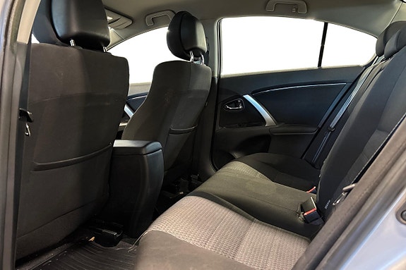 Toyota Avensis 14 of 25