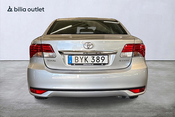 Toyota Avensis 7 of 25