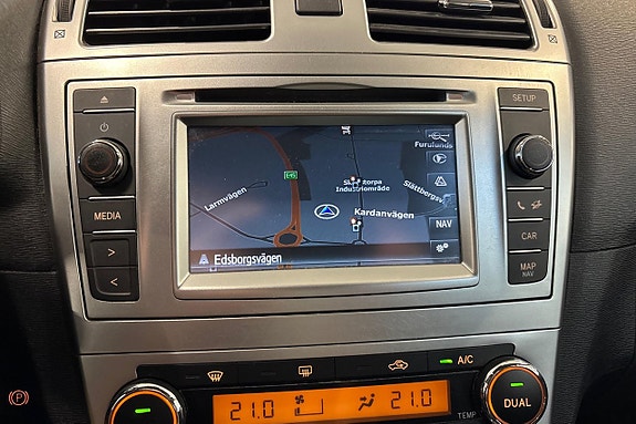 Toyota Avensis 19 of 25