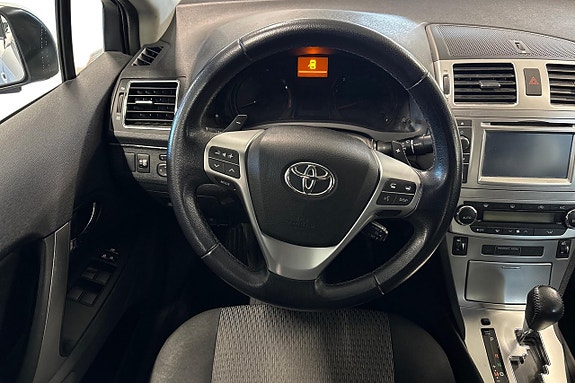 Toyota Avensis 16 of 25