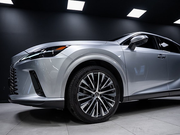 Lexus RX350h 5 of 30