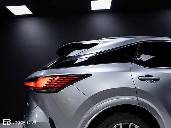 Lexus RX350h 15 of 30