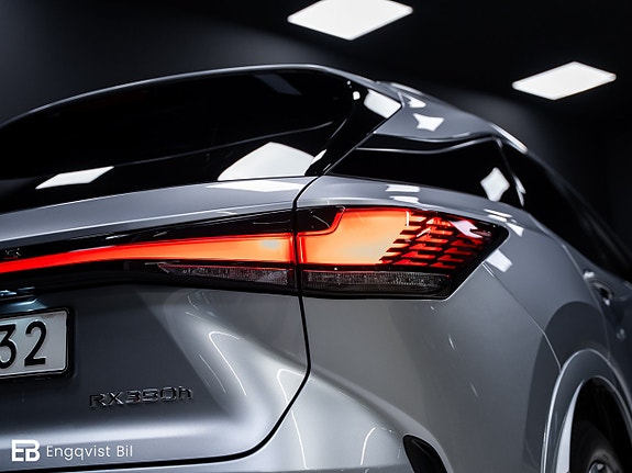 Lexus RX350h 14 of 30
