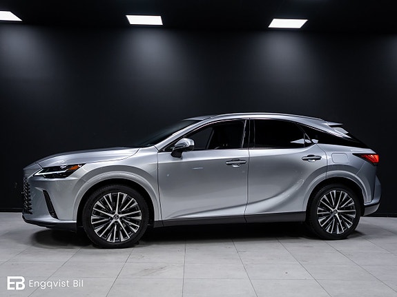 Lexus RX350h 2 of 30