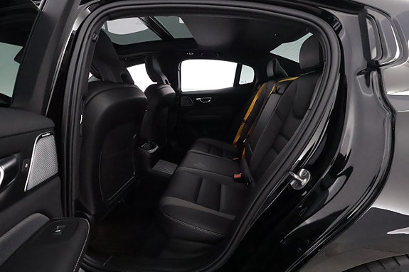 Volvo S60 12 of 29