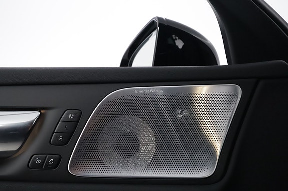 Volvo S60 27 of 29