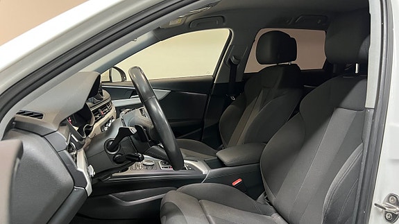 Audi A4 9 of 14