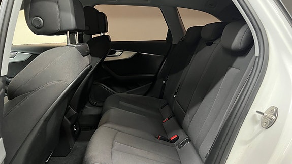 Audi A4 10 of 14