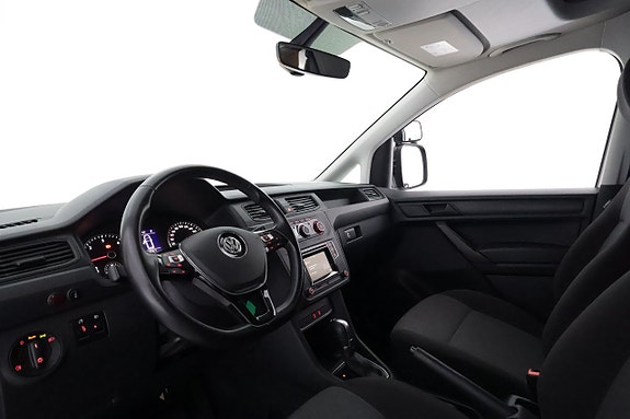 Volkswagen Caddy Maxi 11 of 24