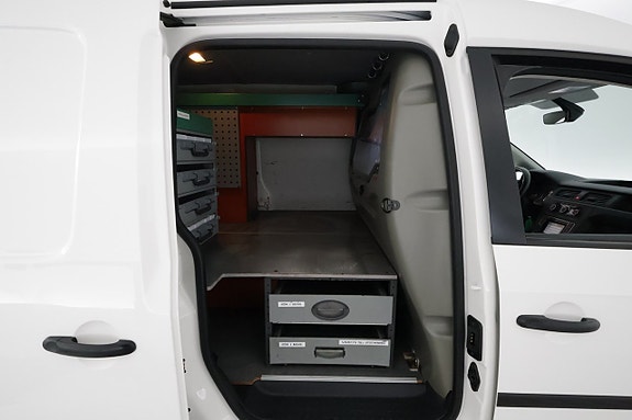 Volkswagen Caddy Maxi 24 of 24