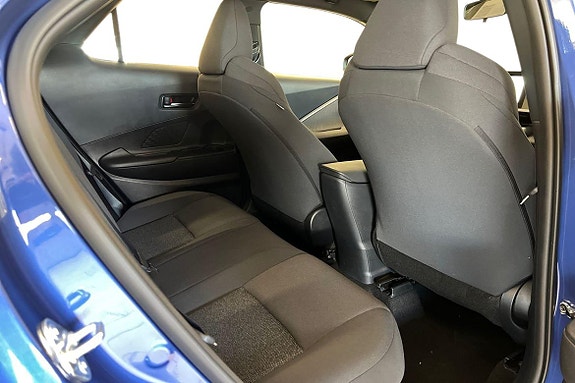 Toyota C-HR 8 of 22