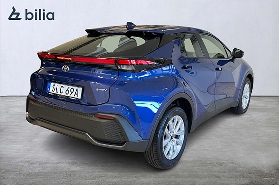 Toyota C-HR 19 of 22