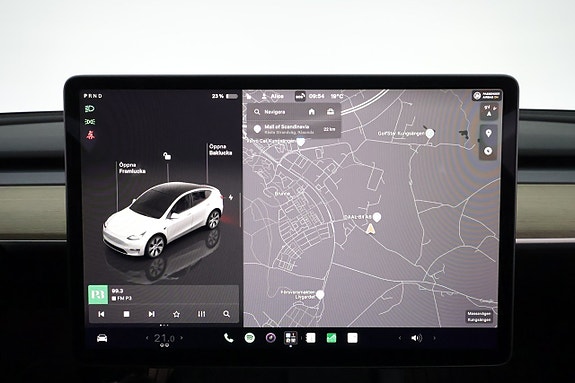 Tesla Model Y 17 of 26