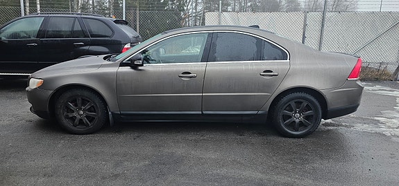 Volvo S80 3 of 19