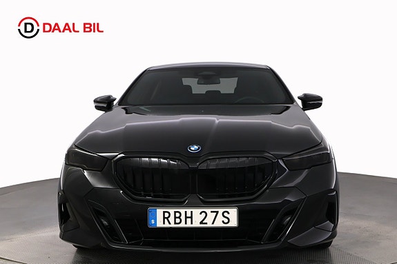 BMW 530e 2 of 27
