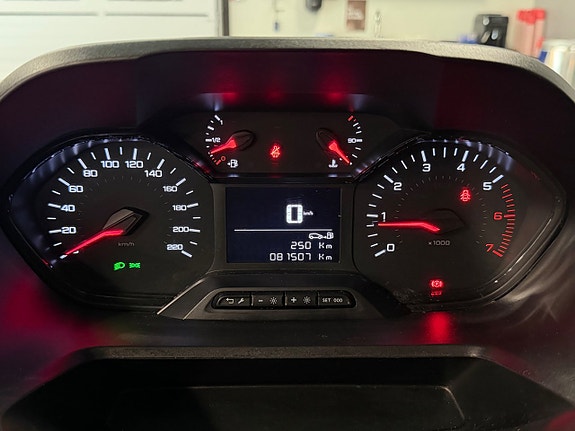 Peugeot Partner 9 of 21