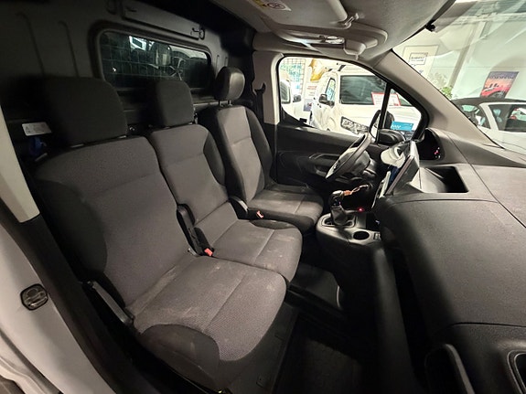 Peugeot Partner 8 of 21