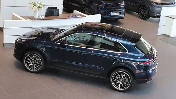 Porsche Macan S 6 of 11