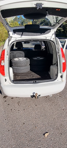 Skoda Roomster 3 of 5