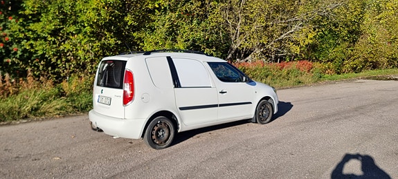 Skoda Roomster 2 of 5