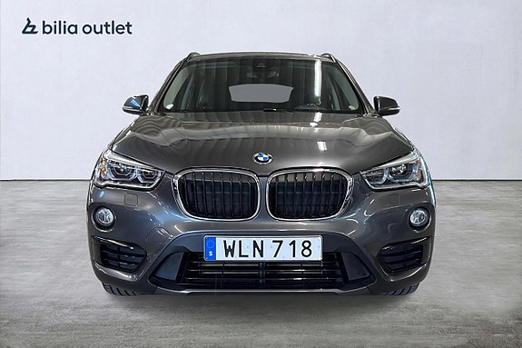 BMW X1 3 of 26
