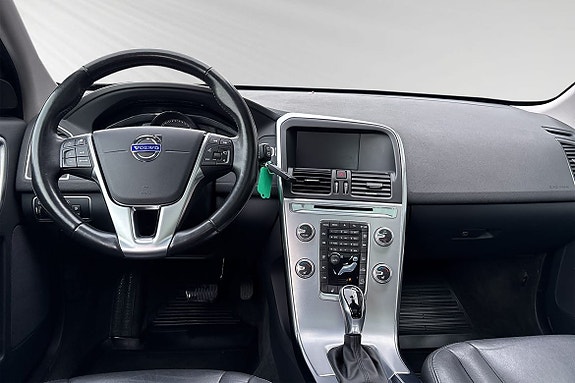 Volvo XC60 9 of 30