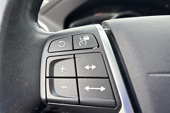 Volvo XC60 19 of 30
