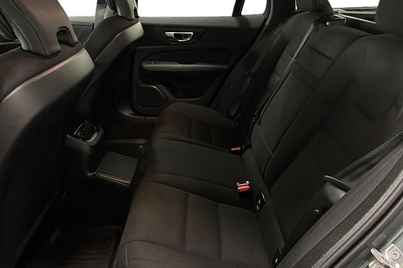 Volvo V60 15 of 30