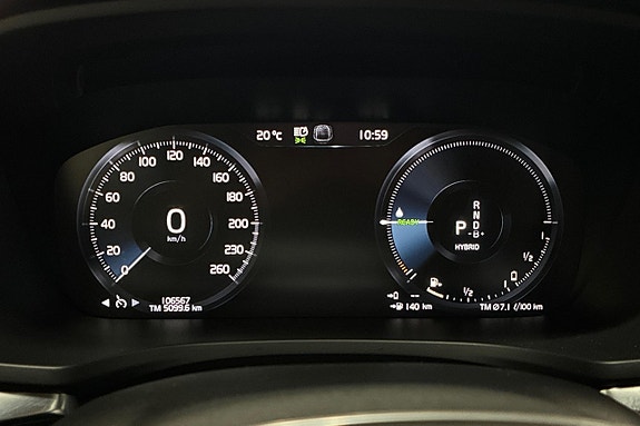 Volvo V60 17 of 30