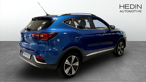 MG ZS EV 2 of 9