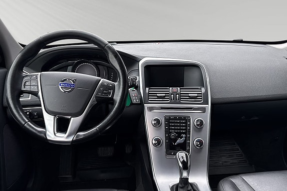 Volvo XC60 9 of 26